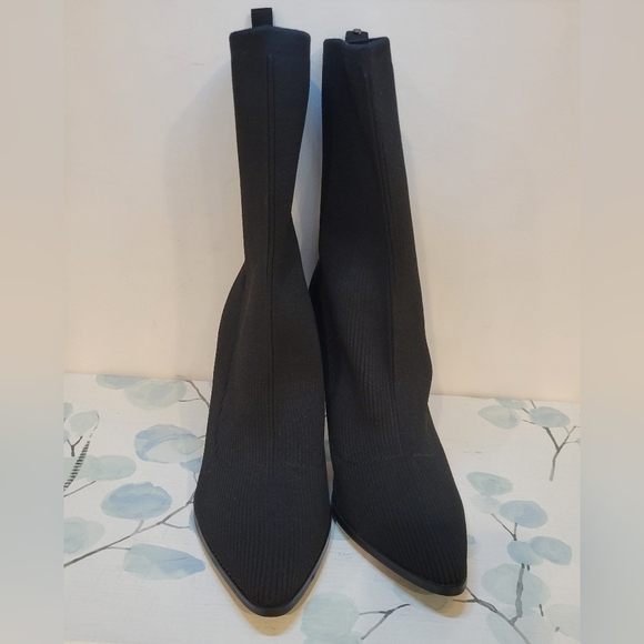 Halston Tamara Knit black Stiletto Boot Size 10 - Picture 2 of 9